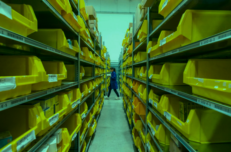 Armazenagem estratégica: benefícios de ter lockers inteligentes na operação