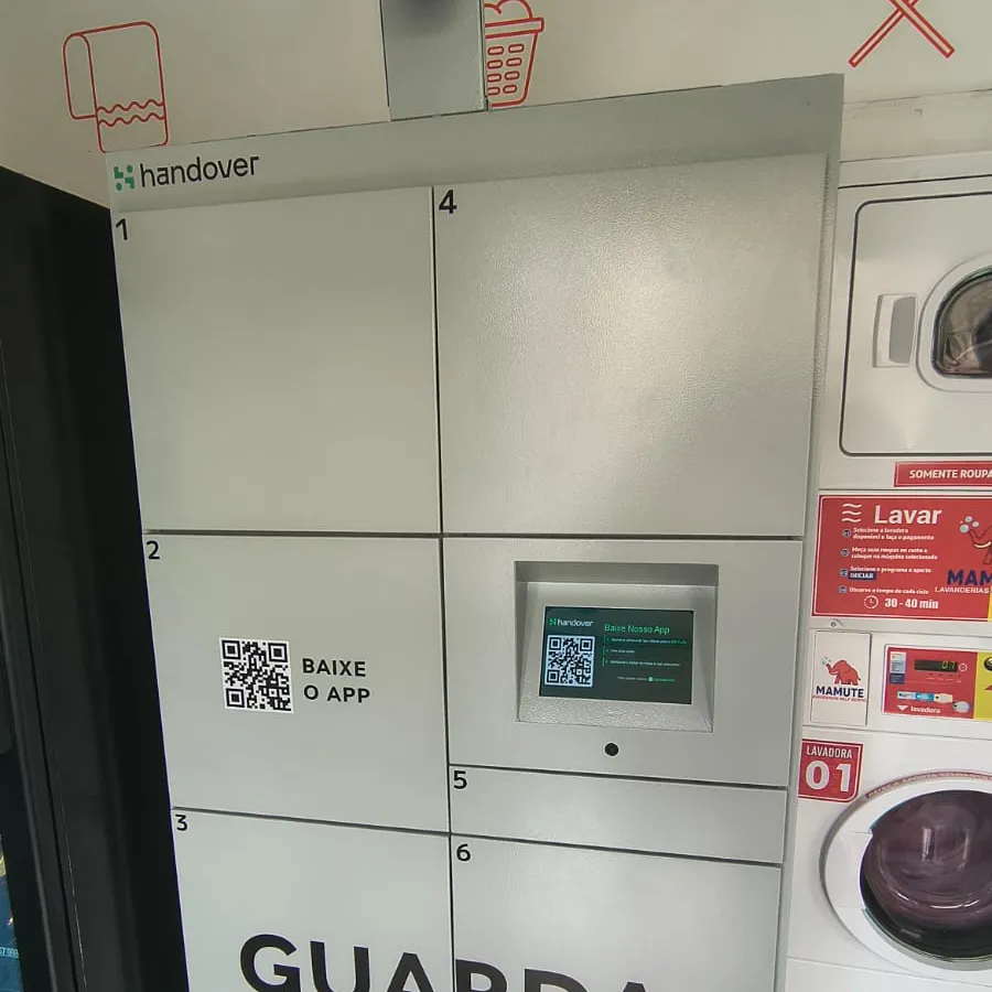 Handover luggage lockers in Belém, near the bus terminal