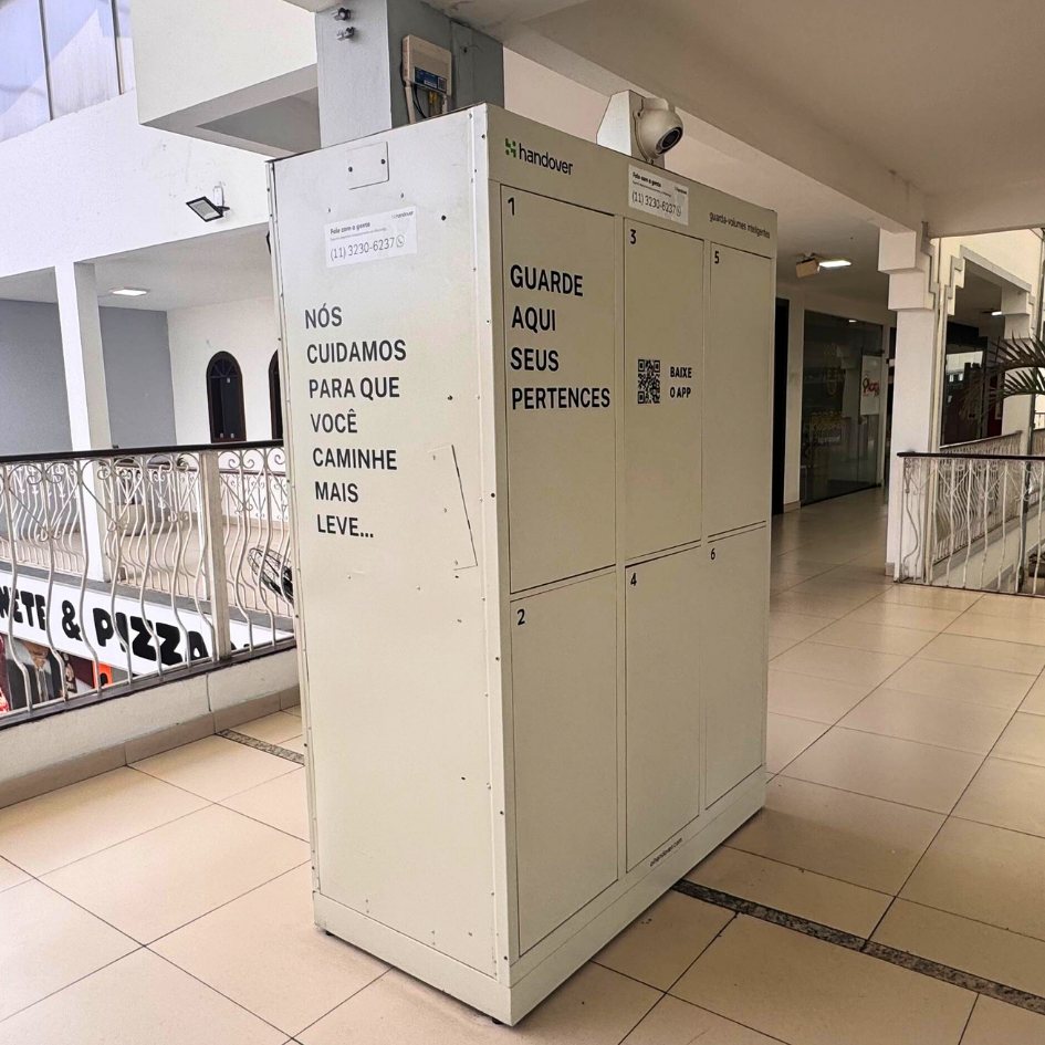 Guarda-volumes Handover em shopping em Porto Seguro